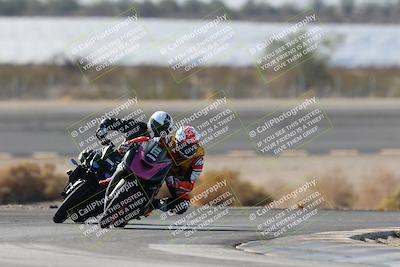 media/Nov-16-2025-Race Pace (Sun) [[8c5fa54630]]/Non Verified Riders (1st 20 Minutes)/1-Turn 14 (10am)/